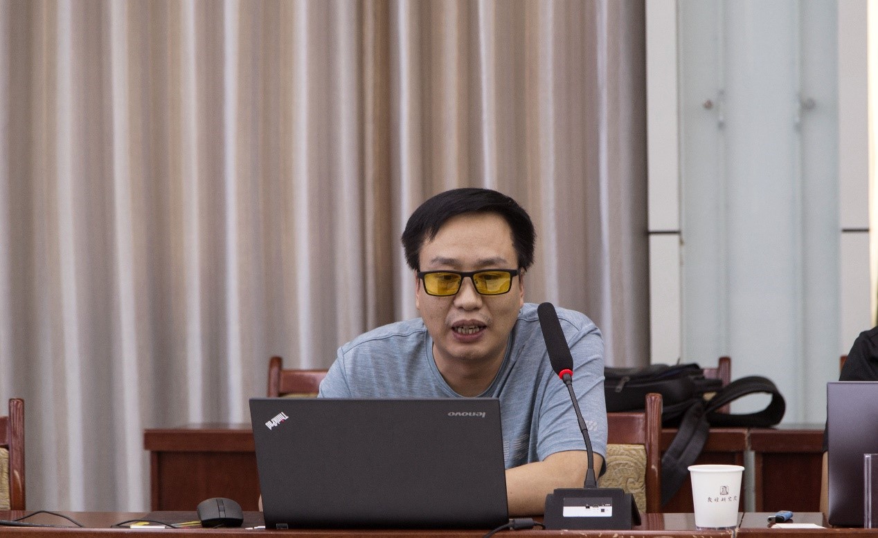 成人导航