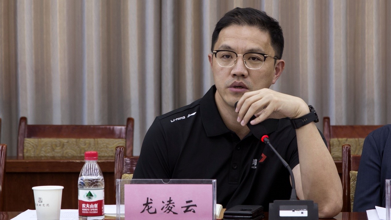成人导航