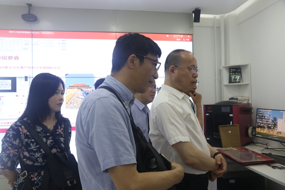 成人导航