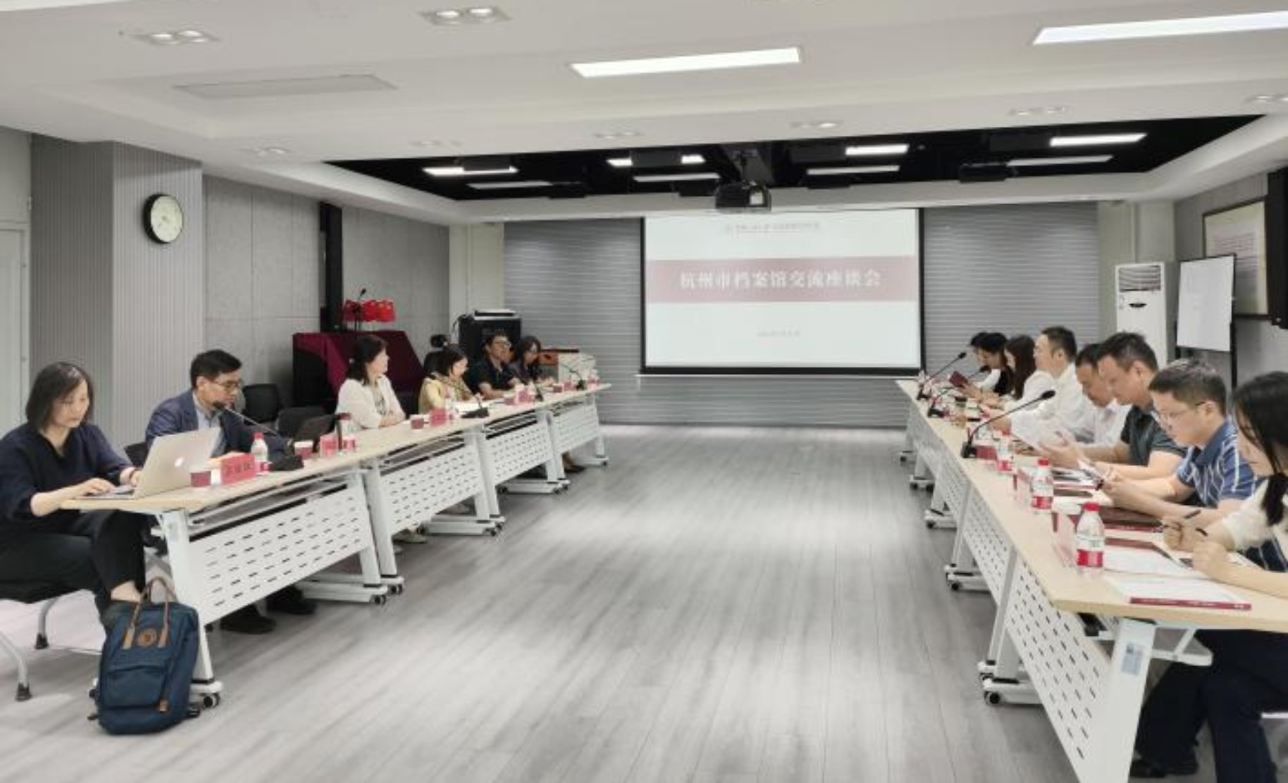 成人导航
