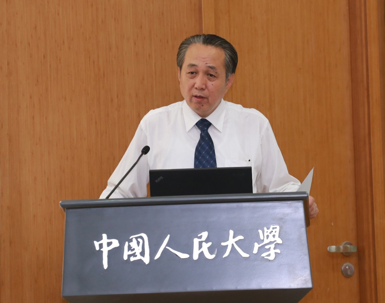 成人导航