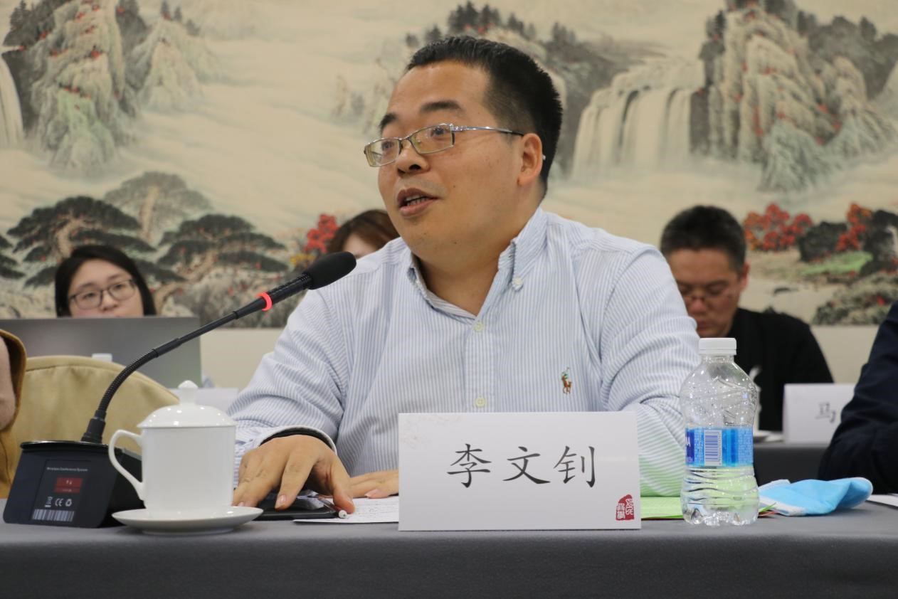 成人导航