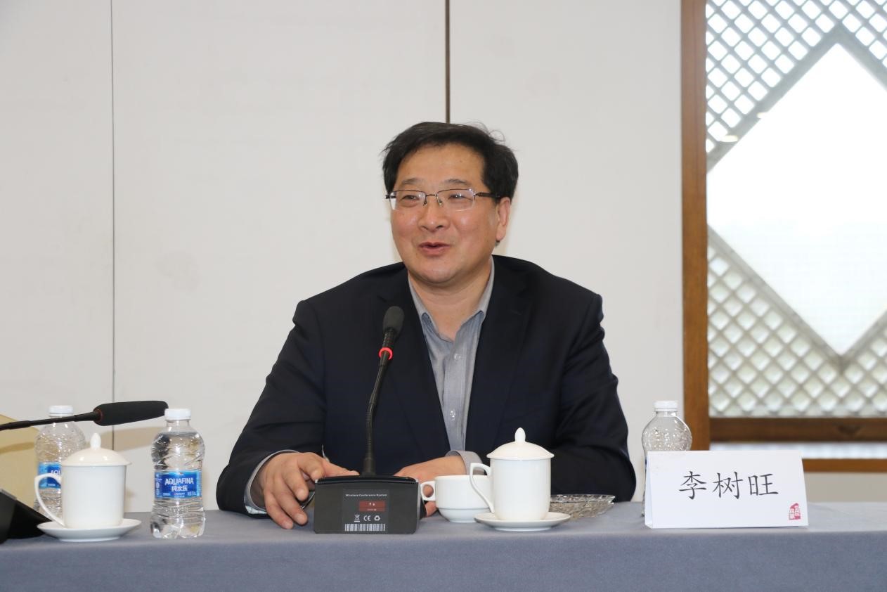成人导航