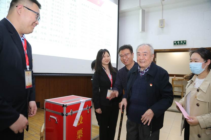 成人导航