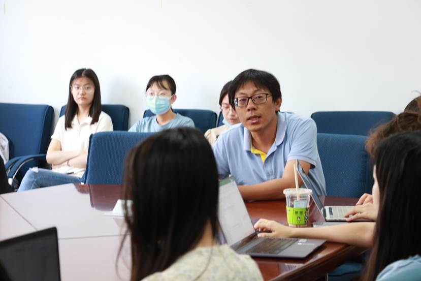 成人导航