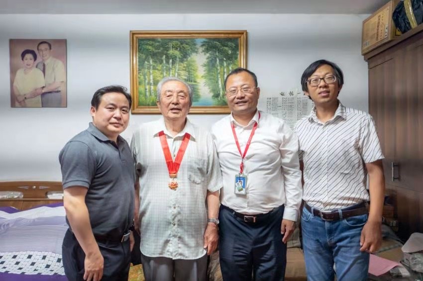 成人导航