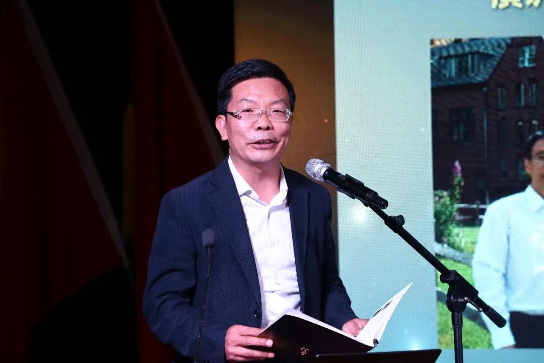 成人导航