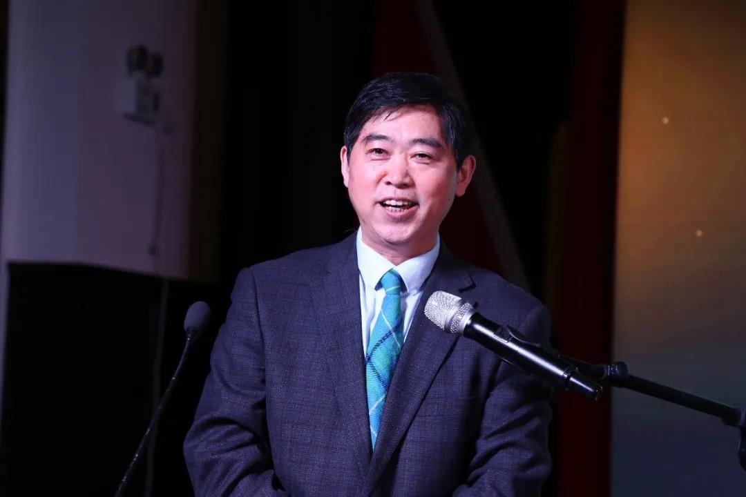 成人导航