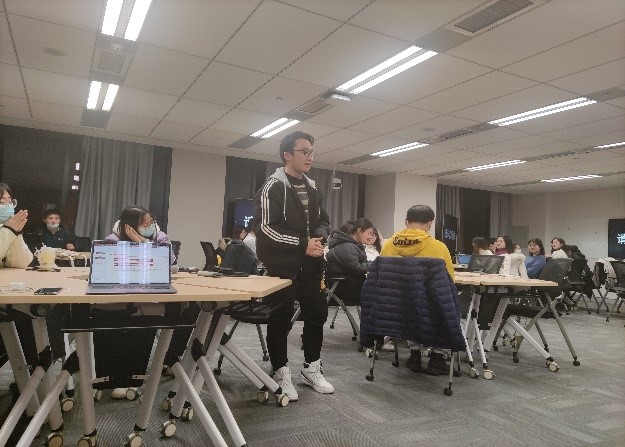 成人导航