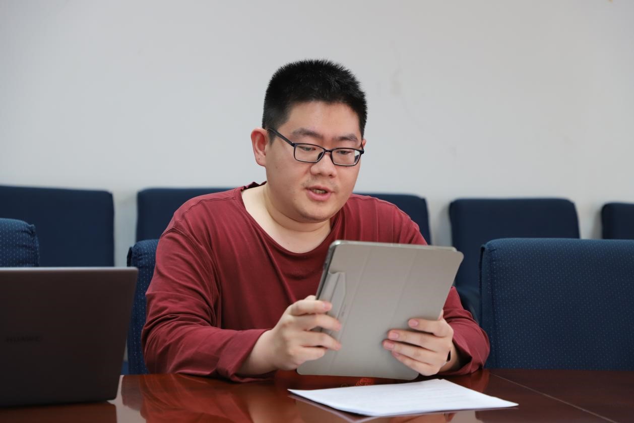 成人导航