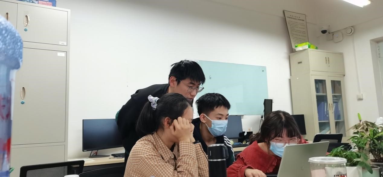 成人导航