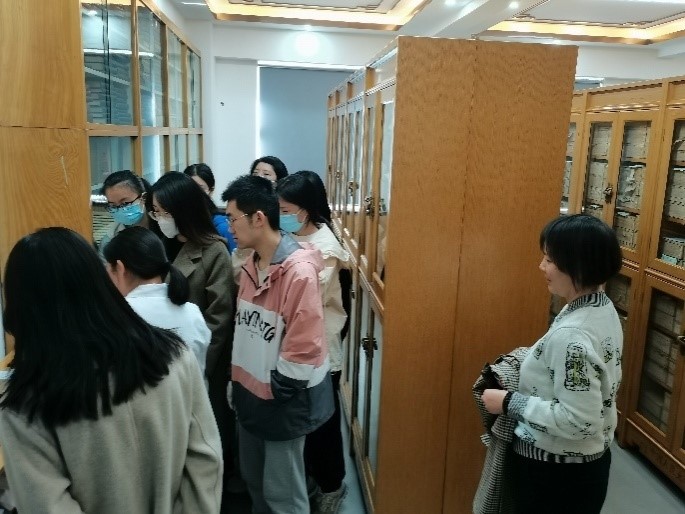 成人导航