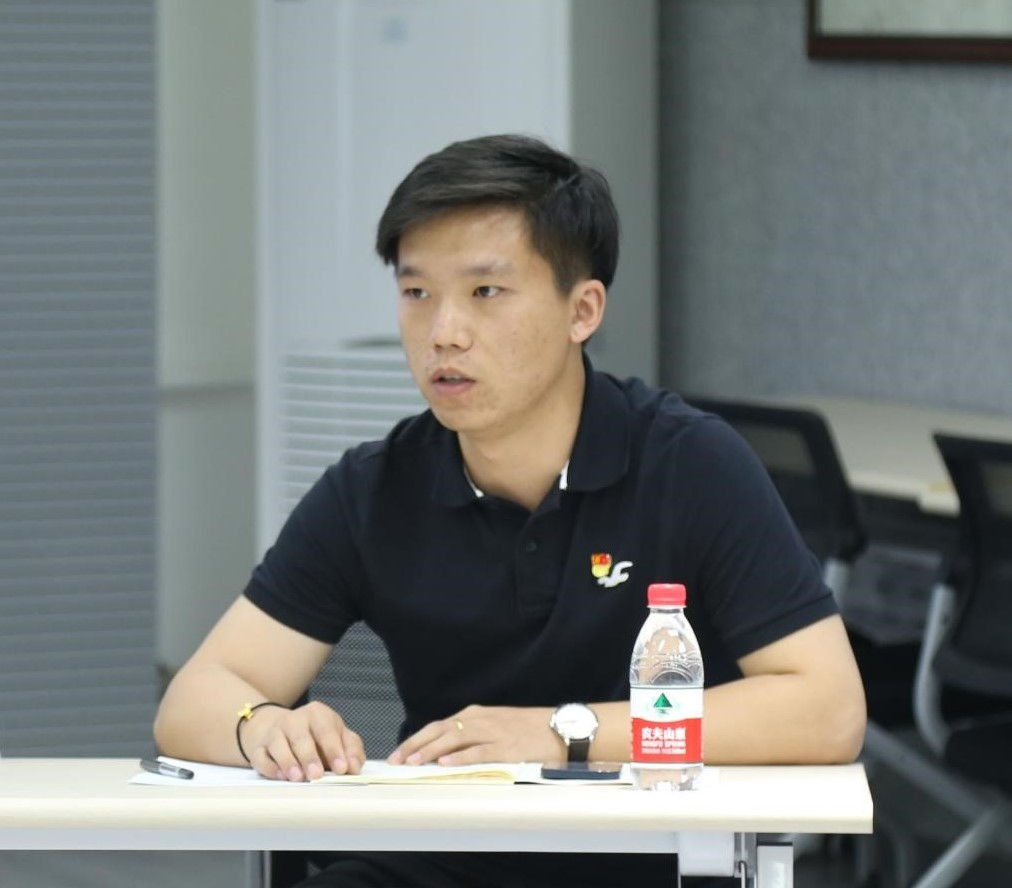 成人导航