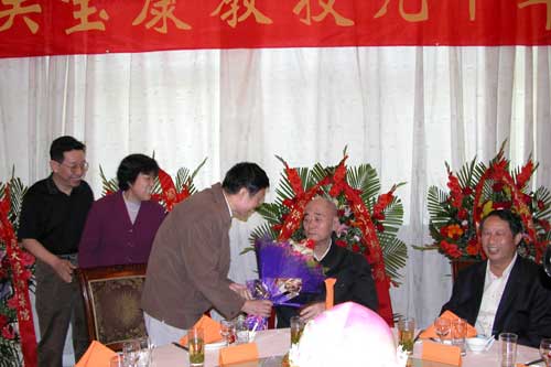 成人导航