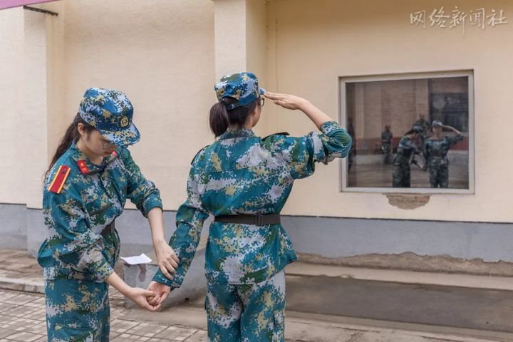 成人导航